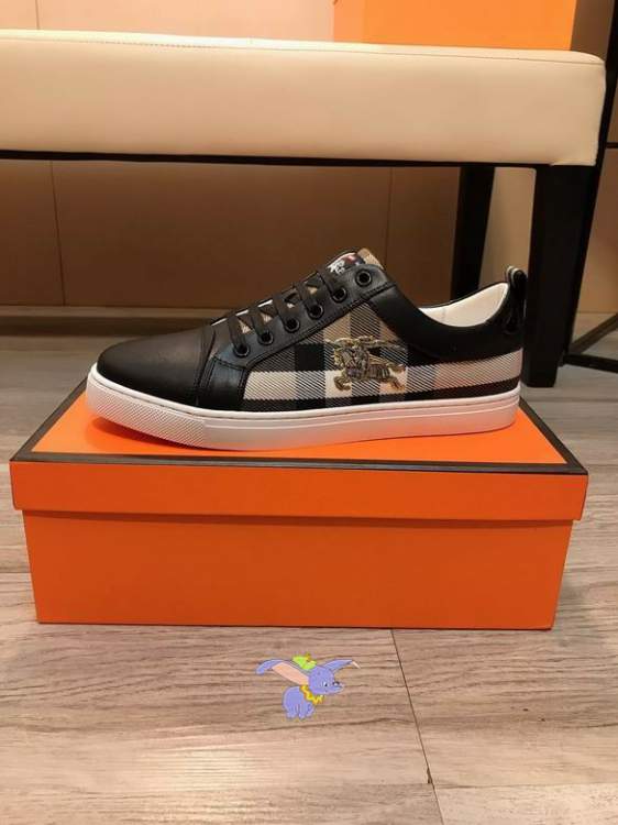 Picture of Burberry Shoes _SKUBurberrysz38-44ngh02501977